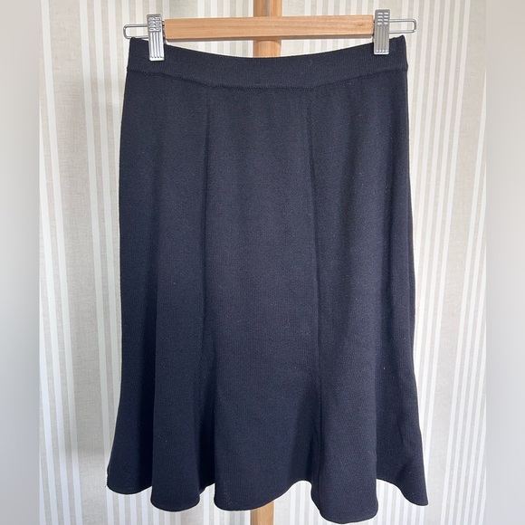 St John Collection Basics Wool Blend Fit & Flare Tulip Skirt Black Size 4 - Picture 1 of 4